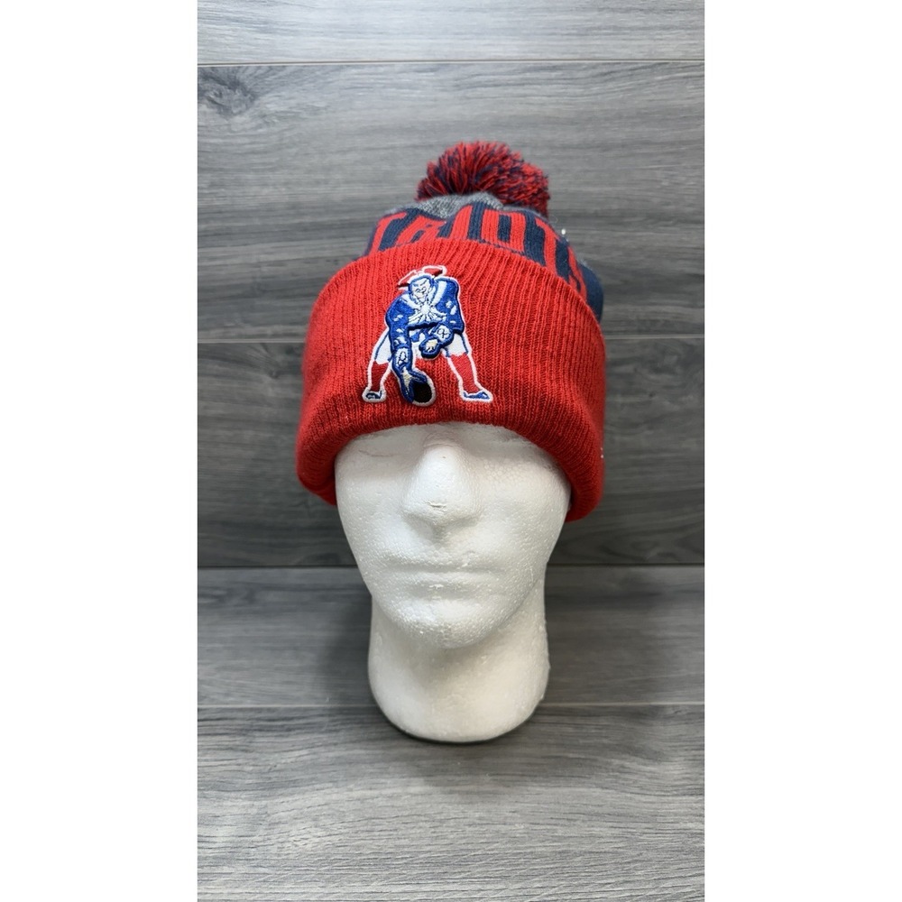 2016 New Era New England Patriots Retro Sideline Cuffed Beanie w/ Pom OSFA NFL
